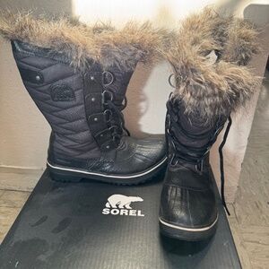 Sorel boots size 7